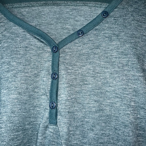 REI VNeck heathered teal athletic shirt - Picture 3 of 6